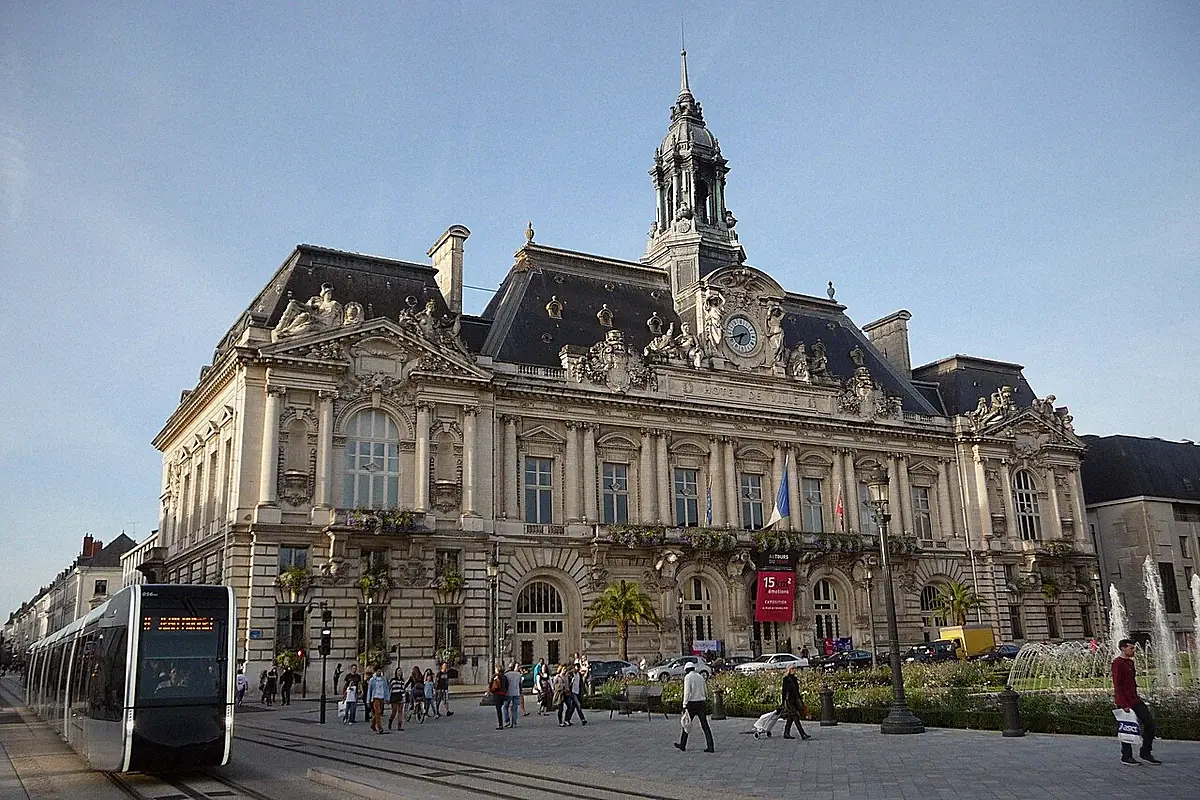 Tours vue depuis l'espace public