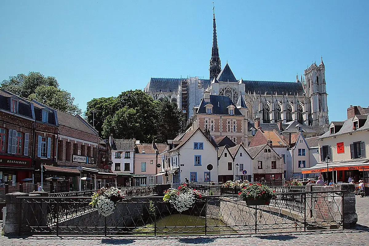 Amiens vue depuis l'espace public